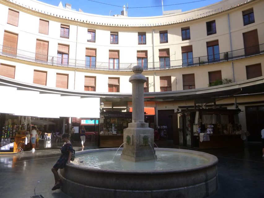 Valencia: History Walking Tour in the El Carmen District - Key Points