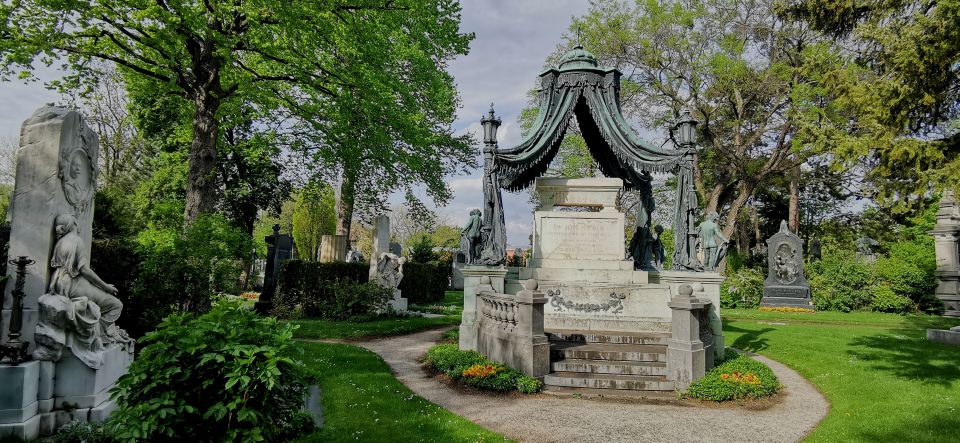 Vienna: Private Walking Tour of the Central Cemetery - Key Points