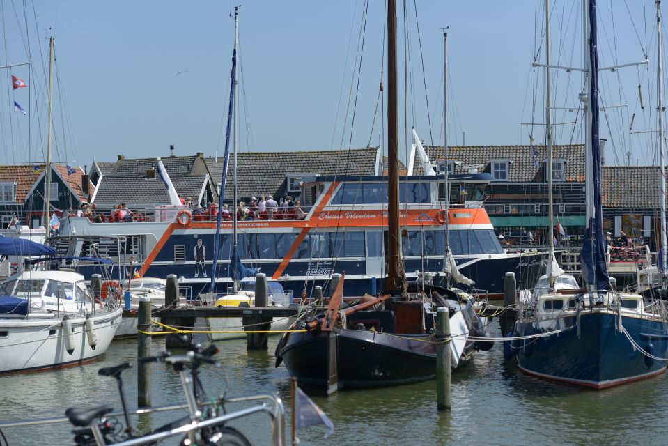 Volendam: Bike Rental With Suggested Countryside Route - Key Points