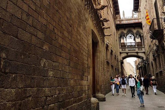 Walking Tour of the Gothic Quarter of Barcelona + Cathedral - Key Points