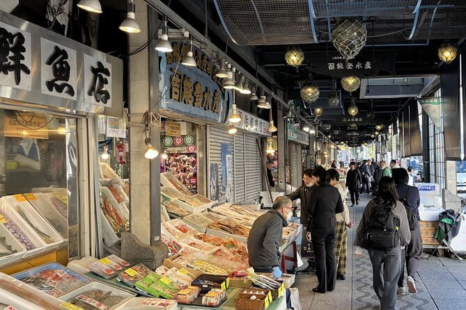 1-Day Walking Tour in Sapporo Historical Sights - Sapporo Clock Tower