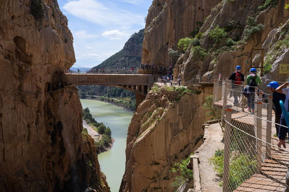 Caminito Del Rey: Guided Tour With 1 Drink and Shuttle Bus - Tour Overview