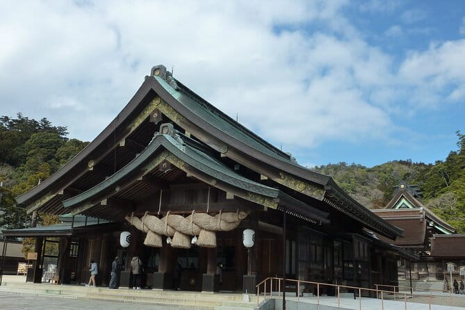 Cultural Pilgrimage to Izumo Taisha 2 Day Escape - Transportation and Meeting Details