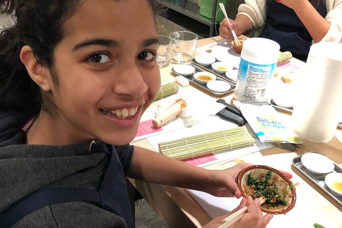 Experience Sushi Making Class in Tokyo - Traditional Nigiri Sushi and Sushi Roll Preparation