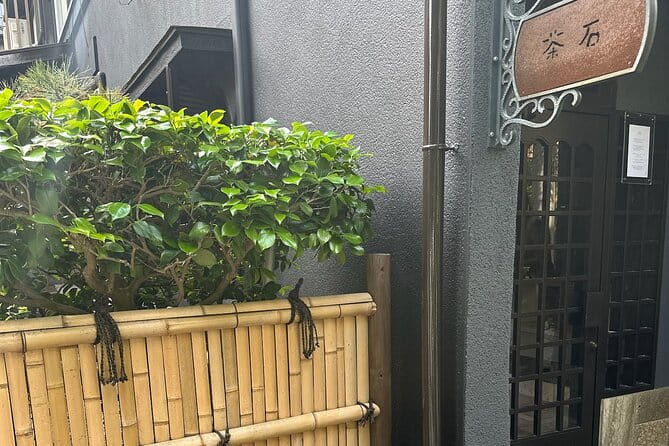 Kimono, Tea Experience and Handcraft Bonsai in Hakone Gora