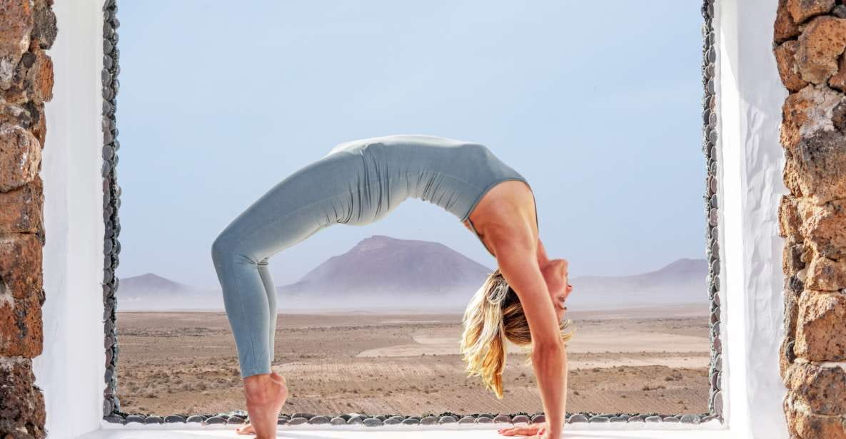 Lanzarote: Volcanic Yoga Session With Ocean Views