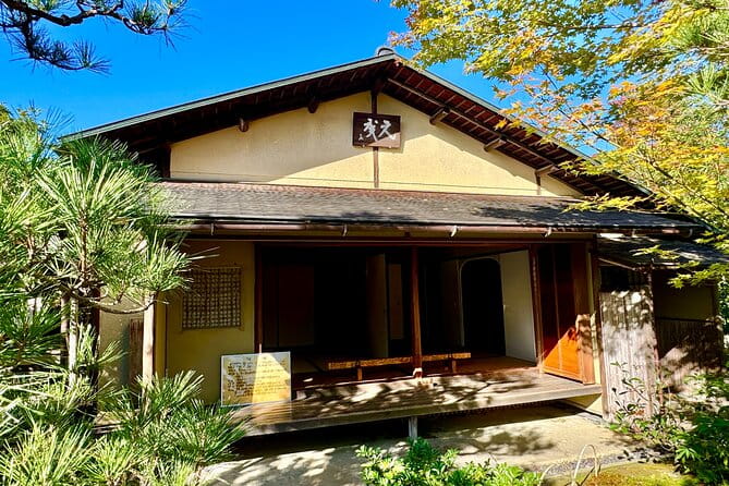 Nagoya: National Treasure Inuyama Castle & Tea Room Private Tour