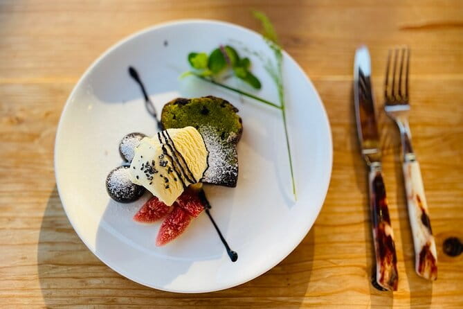 Small Group Tour in Miyajima From Miyahama Onsen - Tour Overview and Details