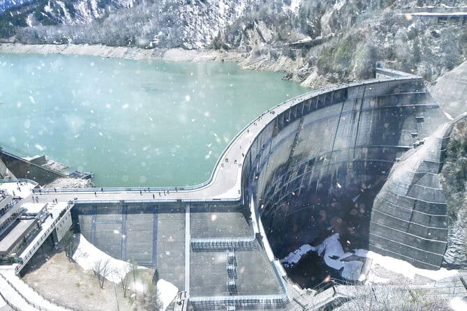 (Spring Only) 1-Day Snow Walls of Tateyama-Kurobe Alpine Route Tour