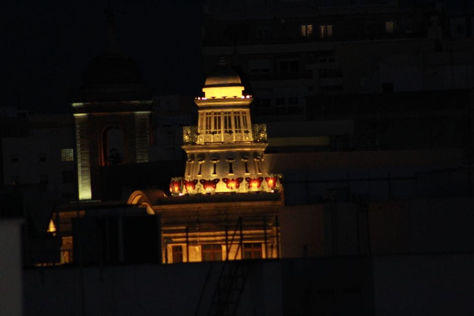 Almería: Legends and Mysteries Evening Walking Tour - Tour Highlights