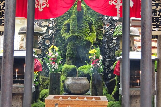 Full Day Guided Tour in Osaka by Van