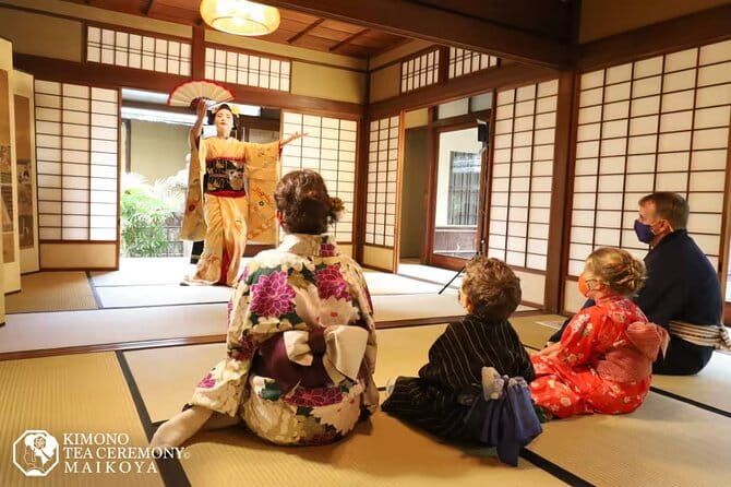 Geisha Show and Ozashikiasobi in Kyoto at a Traditional Machiya - The Enchantment of Geisha Culture