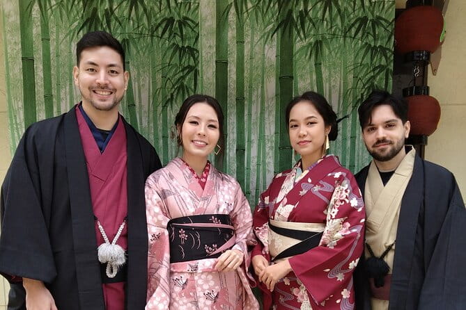 Go Out Freely Wearing a Traditional Kimono