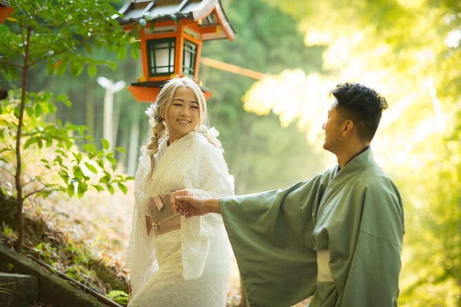 Guided Photoshoot of Fushimi Inari Shrine and Secret Bamboo Grove - Overview of the Guided Photoshoot