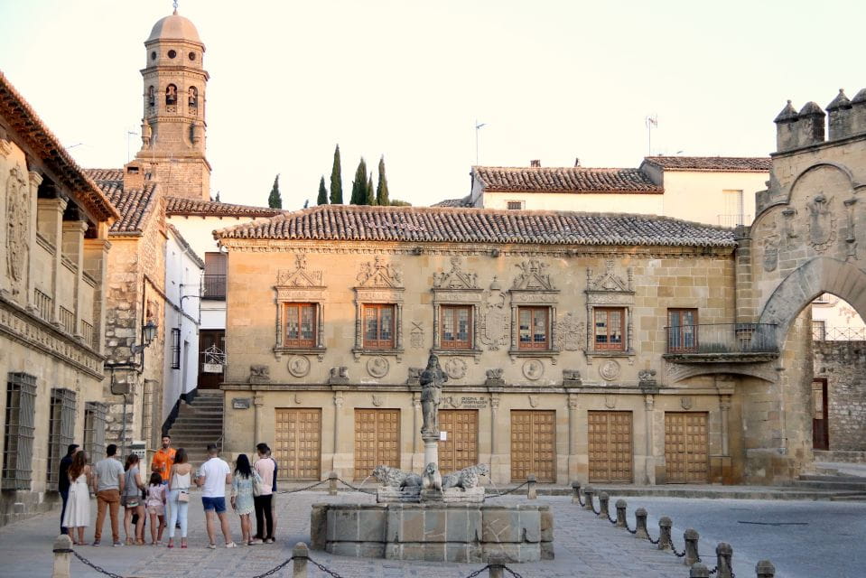 Historical Tour of Úbeda and Baeza With the Water Synagogue