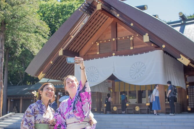 Hokkaido Jingu Shrine Private Walking Tour in Luxury Kimono - Inclusions