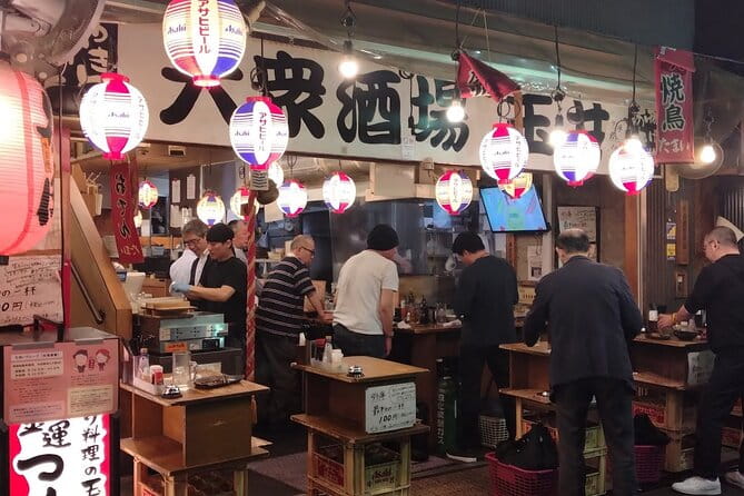 Izakaya Hopping Night Tour in Nostalgic Area