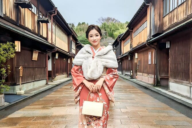 Kanazawa 6 Hr Private Guided Tour & Kimono Experience - Tour Overview