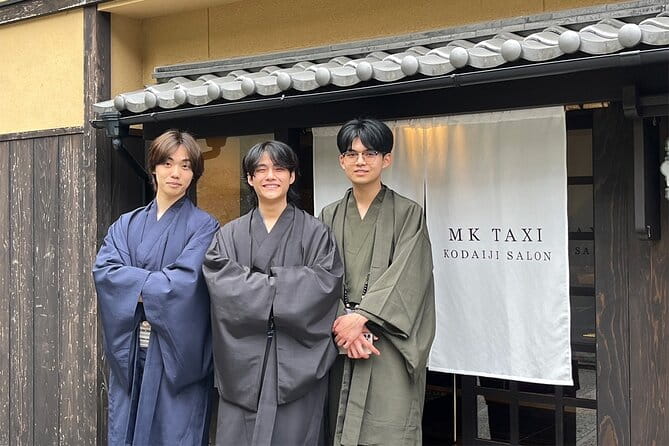 Kimono and Yukata Rental in Kyoto (Mens Plan)