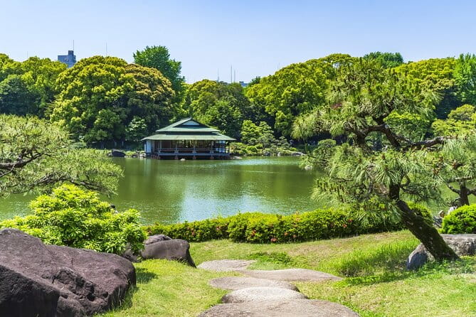Kiyosumi Garden Sunamchi Ginza and Fukagawa Fudōdō Tour - Tour Overview