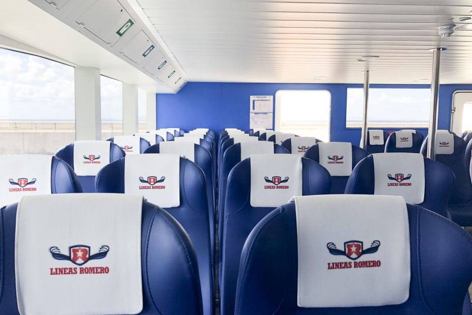 Lanzarote: Return or 1-Way Ferry to Fuerteventura With Wifi