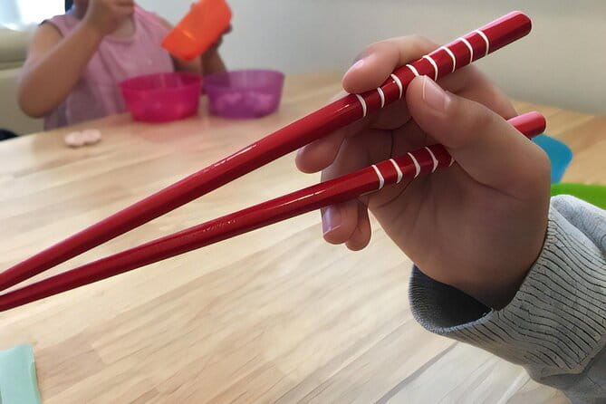 Mastering the Proper Use of Chopsticks in Osaka