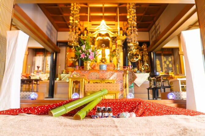 Osaka: Aroma Massage With Bamboo Stick at the Temple 