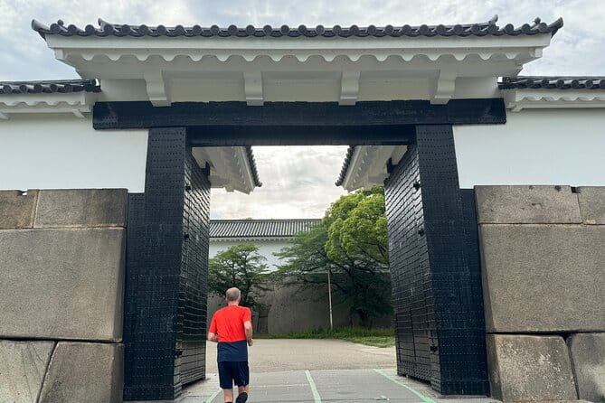 Osaka Early Morning Osaka Castle Tour Avoid Crowds - Why Visit Osaka Castle Early in the Morning?