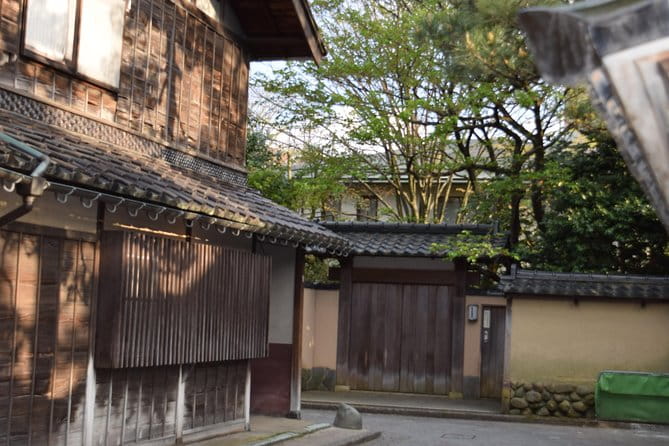 Private & Personalized Full Day Walking Experience In Kanazawa (8 Hours) - Inclusions and Exclusions