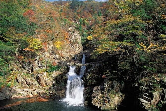Private Sandankyo Valley Tour From Hiroshima With a Local Guide - Overview of the Sandankyo Valley Tour