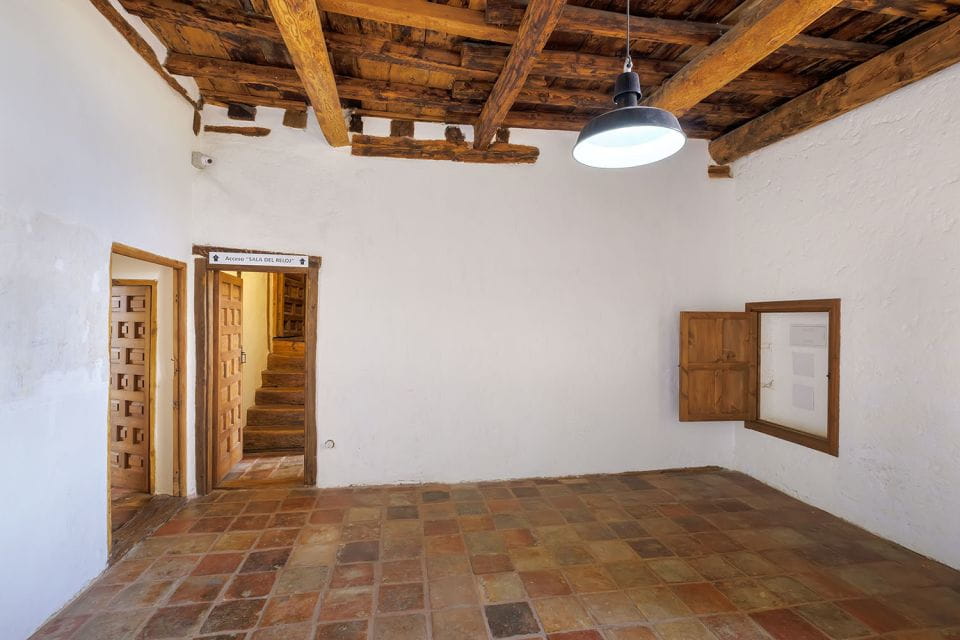 Segovia: Cathedral Tower Guided Tour - Tour Overview