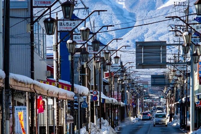 Small Group Mt. Fuji, Sengen Shrine and Lake Kawaguchi Tour