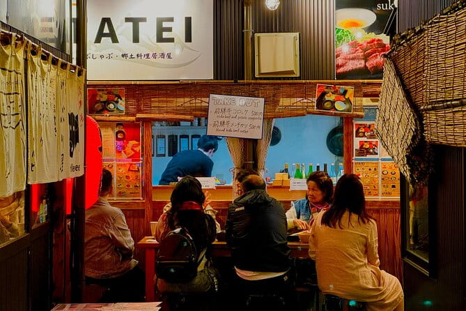 Takayama Private Night Guided Tour - Meeting and Pickup