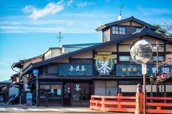 Tour to Hida Takayama and Shirakawa-Go Gassho Village From Nagoya
