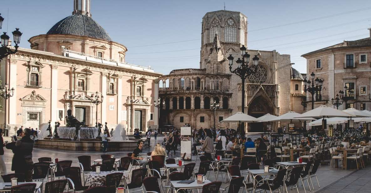 Valencia: Express Walk With a Local in 60 Minutes - Tour Overview