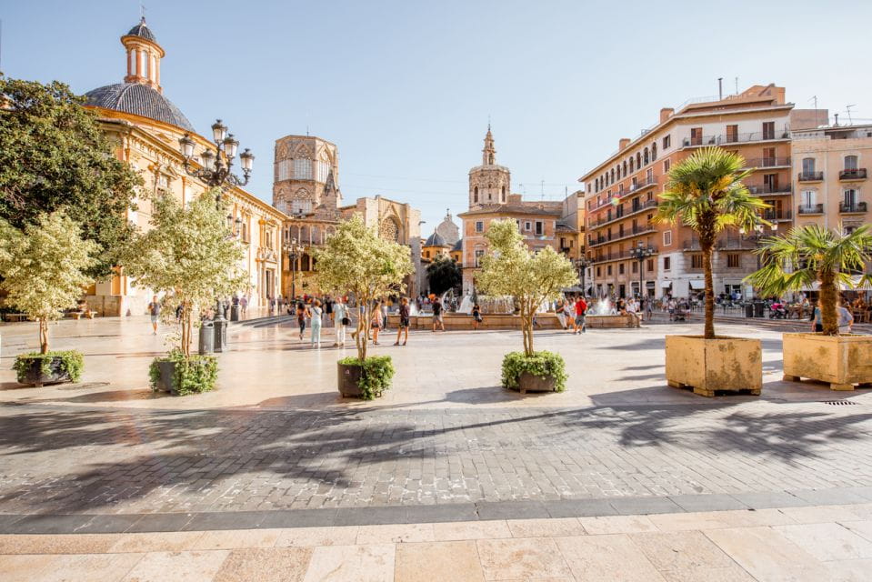 Valencia: Historic Center Audio-Guided Tour With Earphones - Tour Overview and Pricing