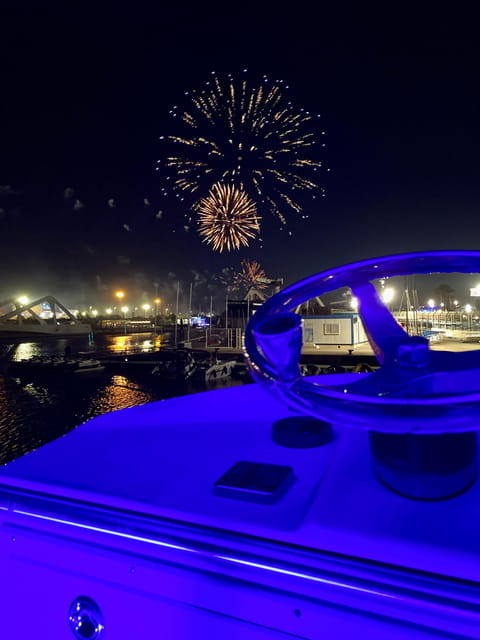 Valencia: Night Cruise With Free Drink - Activity Overview and Pricing