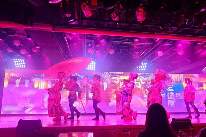 Watch Samurai Themed Entertainment Show in Shinjuku
