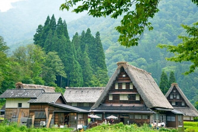 World Heritage Shirakawago and Gokayama Tour by Nohi Bus - Tour Overview