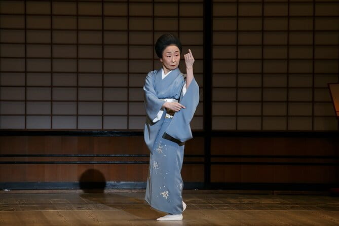 ZASHIKIMAI Performance by National Theatre in Kenchoji, Kamakura