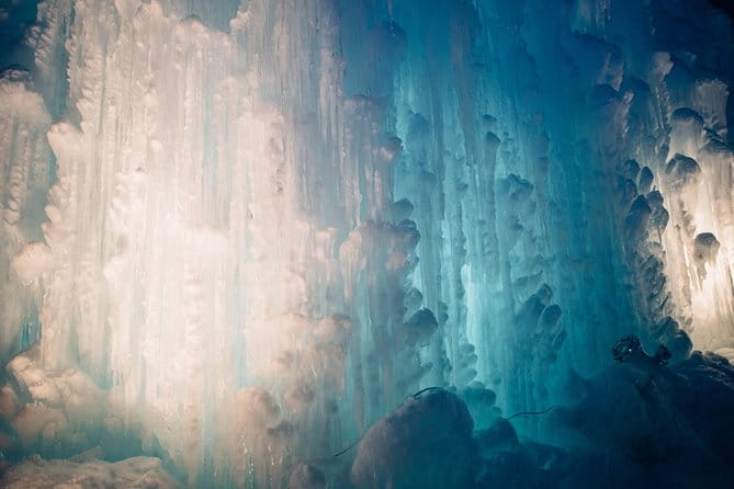 Explore Lake Shikotsu Ice Festival (Night Tour)