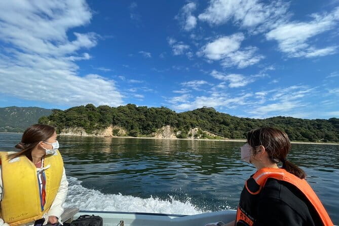 3 Hour Nanaura Tour Around Miyajima With Lunch Box - Meeting and Pickup
