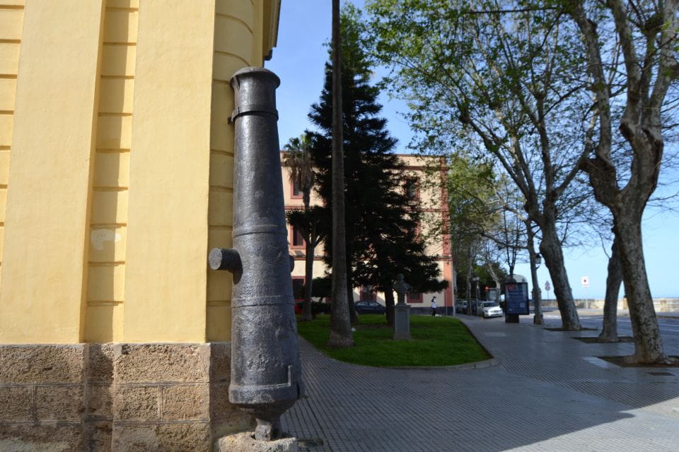 Cádiz: Walking Tour With Local Guide - Tour Overview and Pricing