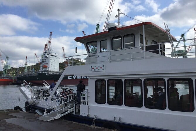 Crown Bridge Hopping by Bike