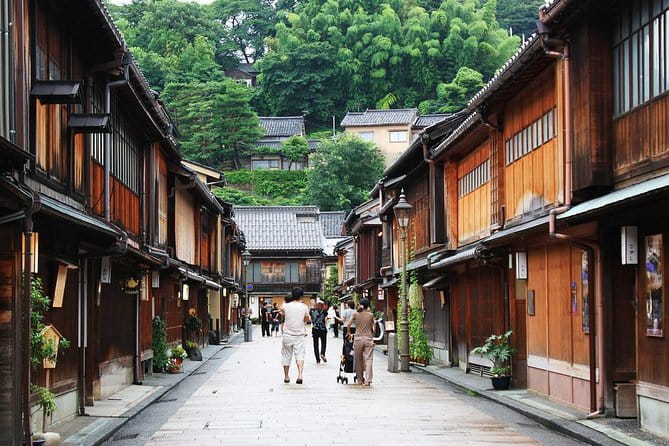 Kanazawa Like a Local: Customized Private Tour - Tour Overview and Details