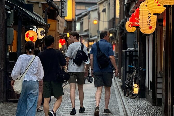 Kyoto: Half-Day Private Tour Gion Geisha Districts & Kiyomizu - Overview of the Tour