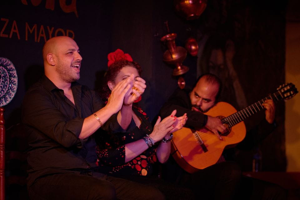 Madrid: Flamenco Show La Quimera With Drinks & Dinner Option - Experiencing Traditional Flamenco in Madrid