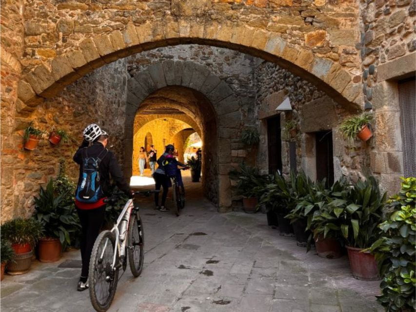Medieval Tour: Cycling and History