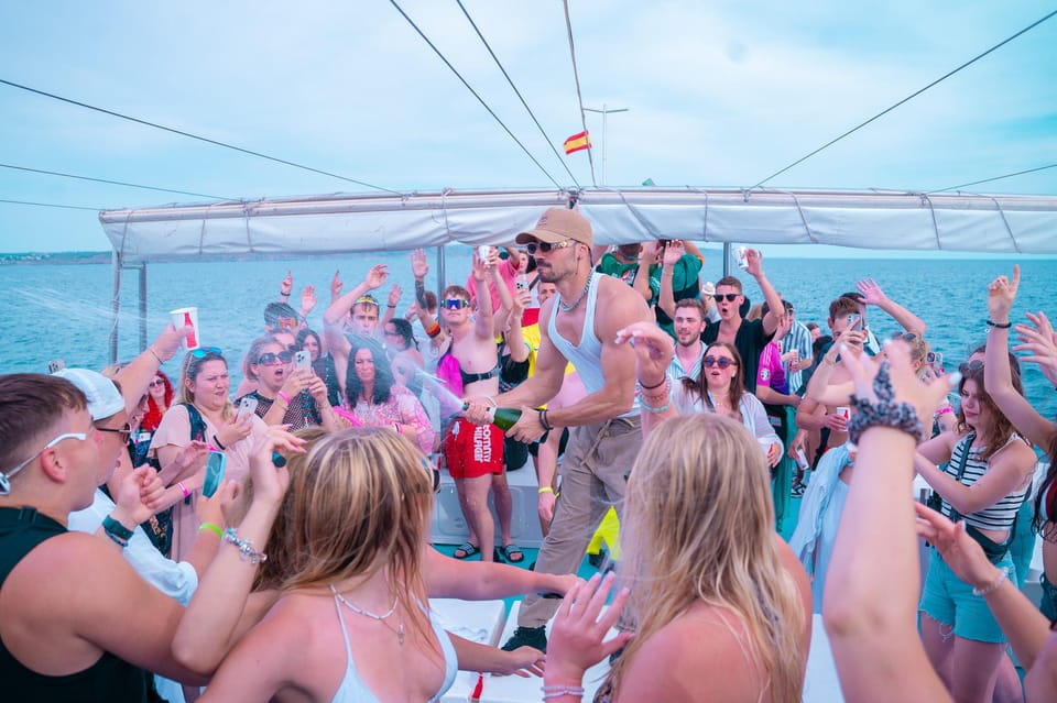 Playa De Palma: Boat Party With Dj, Buffet, and Entertainment