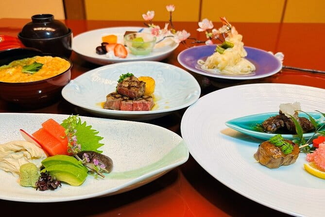 Private Geisha Dance & Dinner in Shinjuku, Tokyo - Dining and Beverages